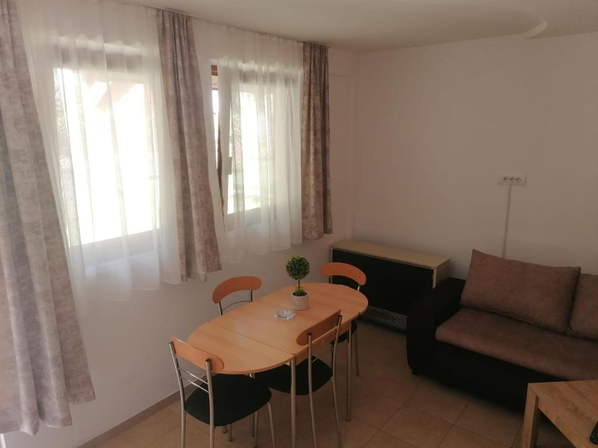 Vikendica Matovic Ovcar Banja Apartment Екстериор снимка