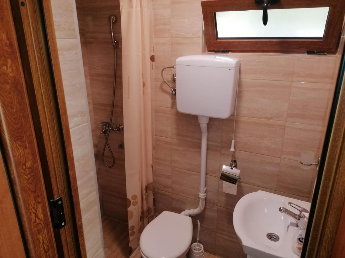 Vikendica Matovic Ovcar Banja Apartment Екстериор снимка